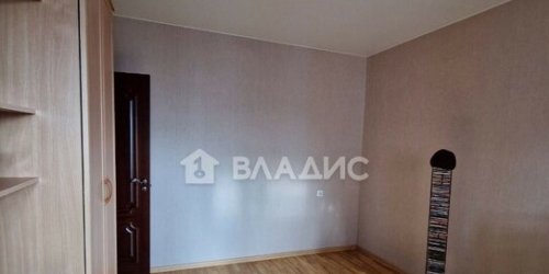 2-комн квартира ул Ялтинская,  д. 14