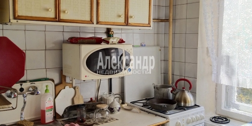 2-комн квартира Ломоносов г., Швейцарская ул. ,  д. 16,  к. 1