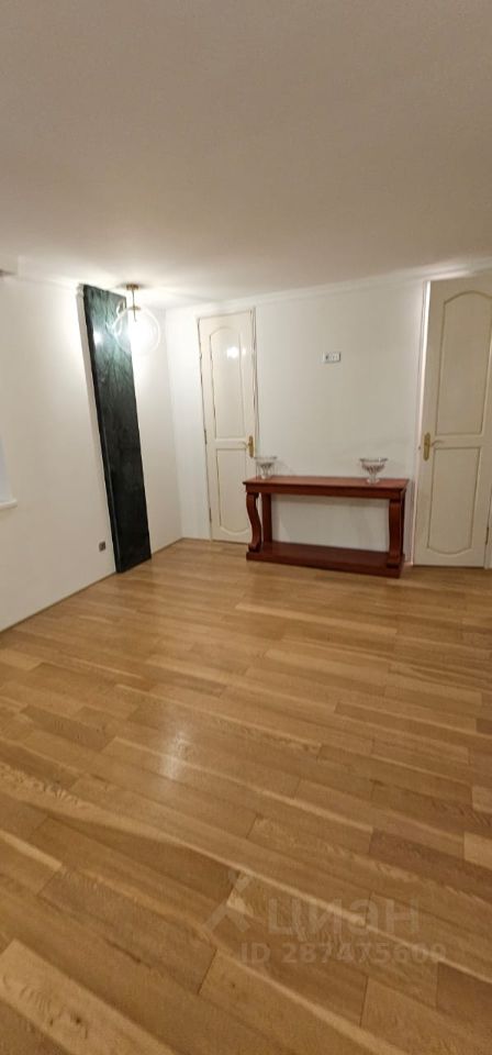 Продажа 3-комн квартиры на вторичном рынке улица Коммуны, 61