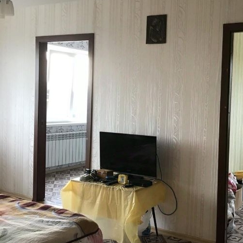 4-комн квартира пос. Дом отдыха Живой Ручей, 1