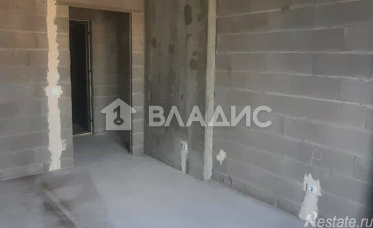 Продажа 1-комн квартиры на вторичном рынке бульвар Головнина,  д. 3 к1