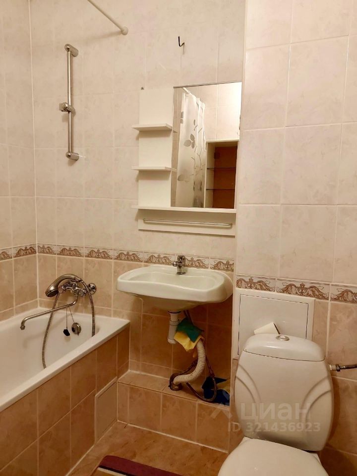 Продажа 1-комн квартиры на вторичном рынке Московский проспект, 224