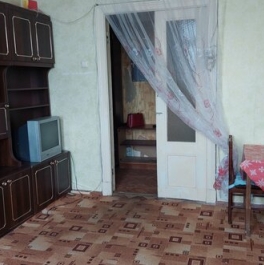 Продажа 3-комн квартиры на вторичном рынке Автовская улица,  д. 2