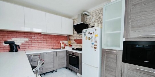 2-комн квартира Космонавтов пр-кт,  д. 76