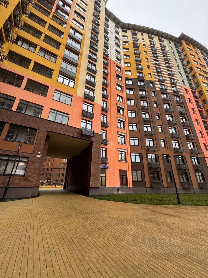 Продажа 1-комн квартиры на вторичном рынке пос. Развилка, проезд Римский, 13