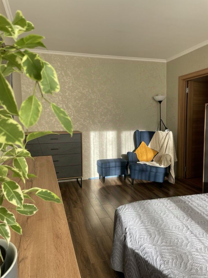 Продажа 2-комн квартиры на вторичном рынке Байконурская улица, 15