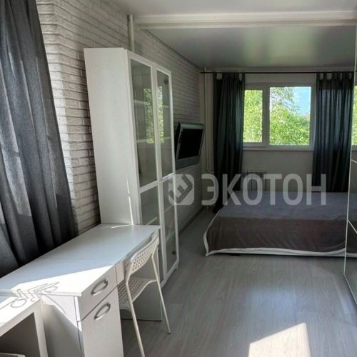 4-комн квартира проспект Ветеранов, 99