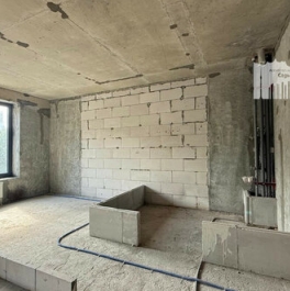 Продажа 1-комн квартиры на вторичном рынке Новоалексеевская улица,  д. 16 к5