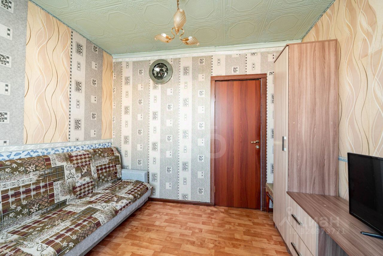 Продажа 3-комн квартиры на вторичном рынке Бухарестская улица, 67К1