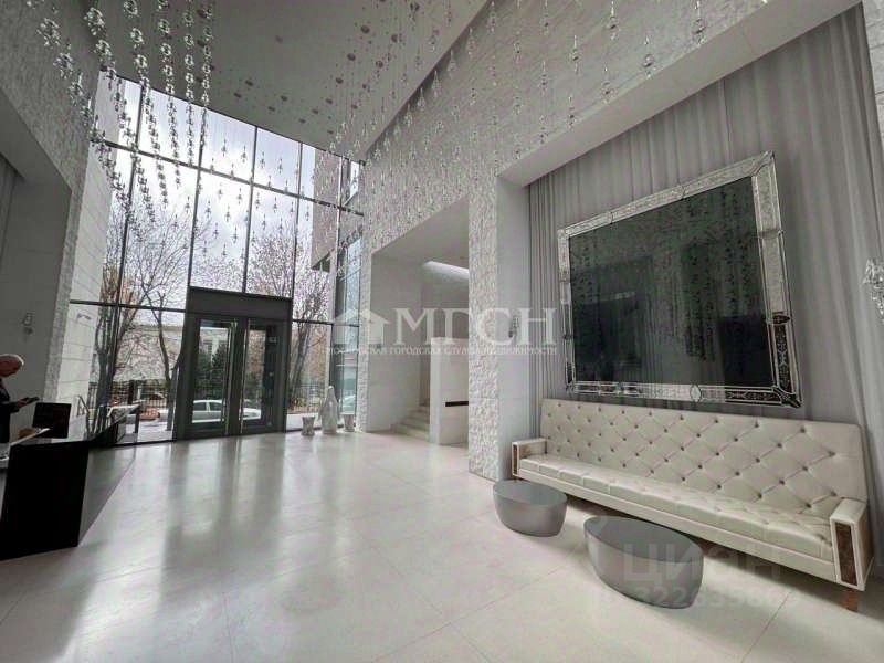 Продажа 3-комн квартиры на вторичном рынке улица Советской Армии, 6