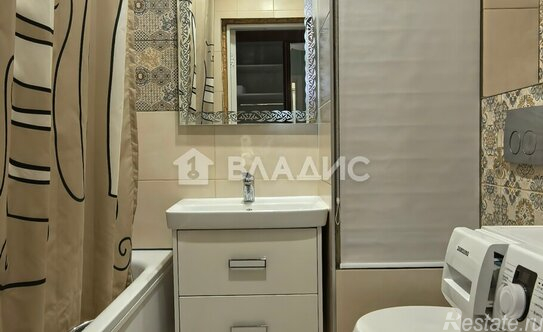 Продажа 1-комн квартиры на вторичном рынке Раменское г, Лучистая ул,  д. 8