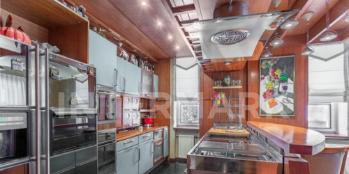 7-комн квартира улица Верещагина,  д. 24