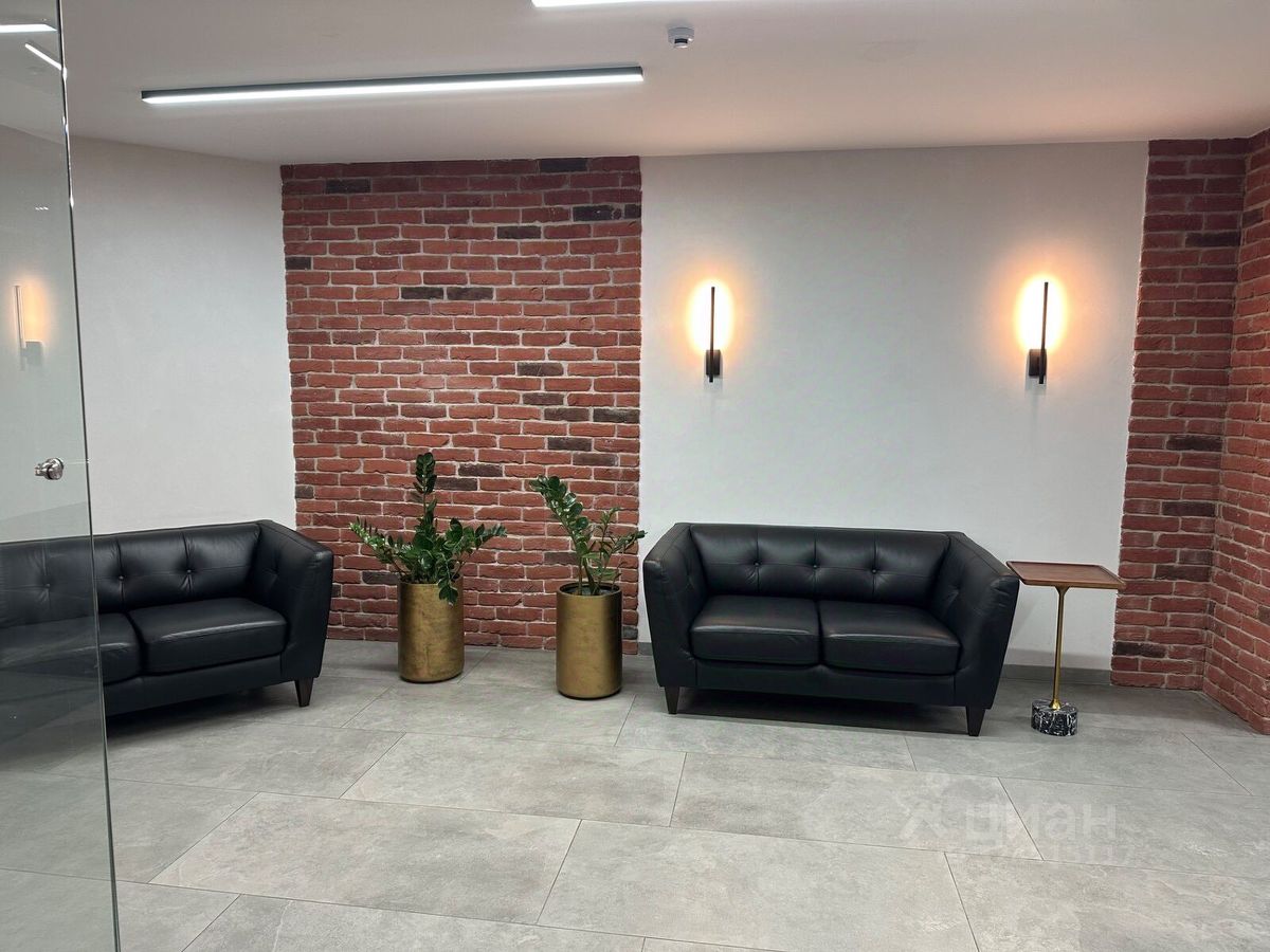 Продажа 2-комн квартиры на вторичном рынке Звенигородская улица, 7к2