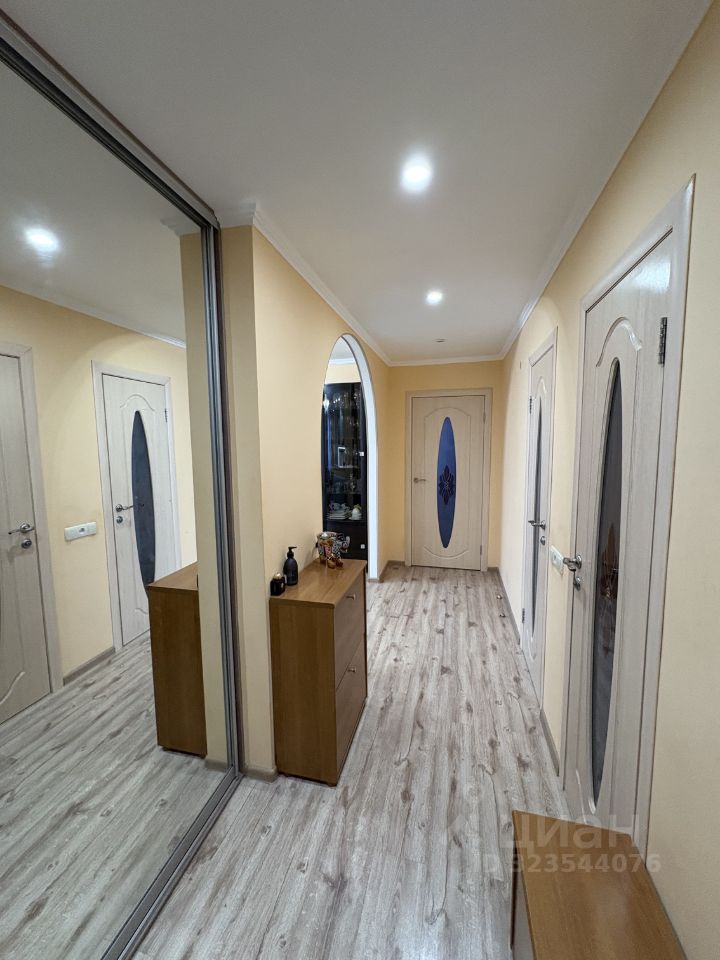 Продажа 2-комн квартиры на вторичном рынке ВНИИССОК пгт, улица Дружбы, 10