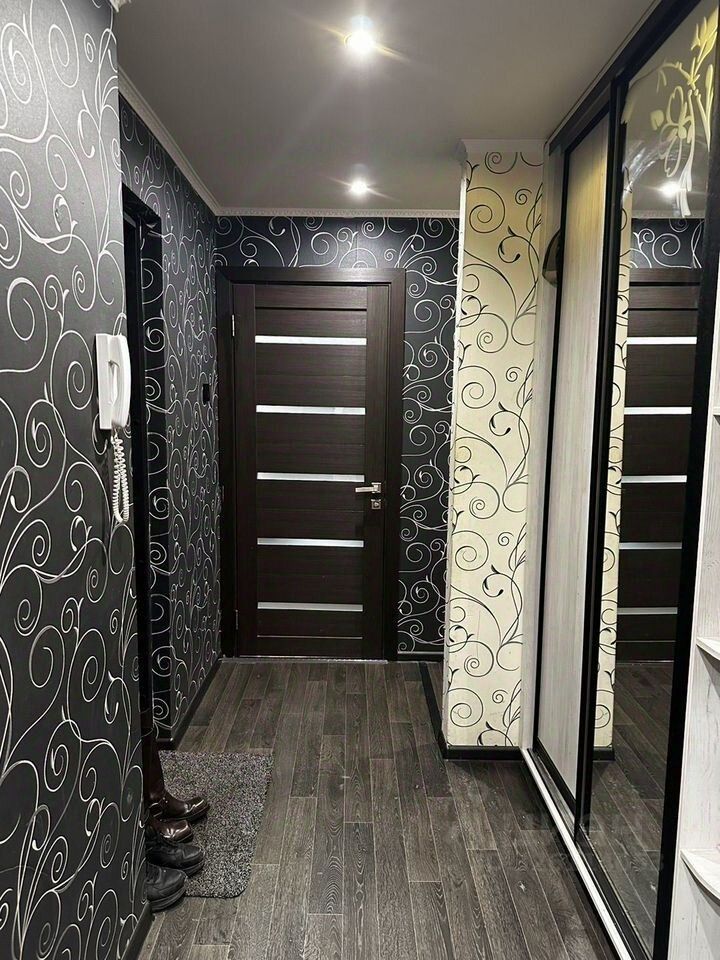 Продажа 2-комн квартиры на вторичном рынке пос. Новый, 53