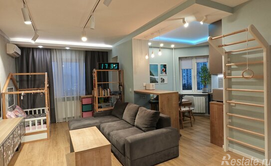 Продажа 1-комн квартиры на вторичном рынке Космодамианская наб,  д. 4/22 с8