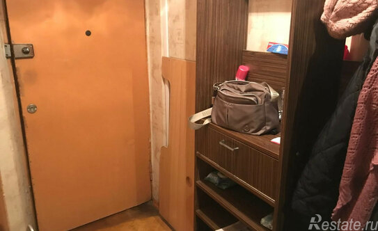 Продажа 1-комн квартиры на вторичном рынке Весенняя улица,  д. 20