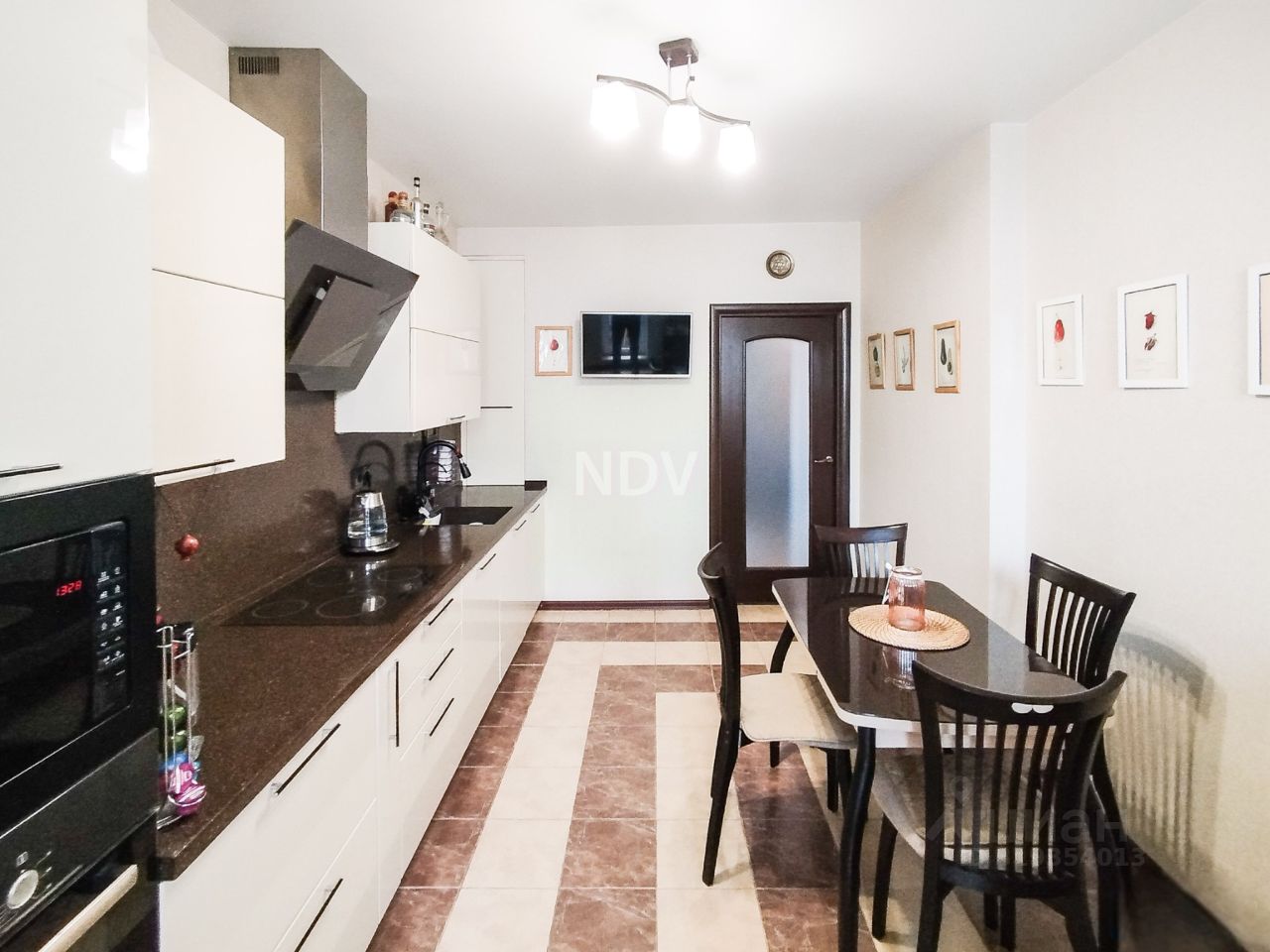 Продажа 3-комн квартиры на вторичном рынке Балашиха, улица Строителей, 1