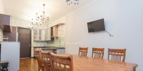 4-комн квартира Троицкая ул,  д. 5