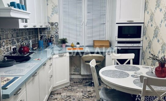 Продажа 3-комн квартиры на вторичном рынке Новоясеневский пр-кт,  д. 21,  к. 3