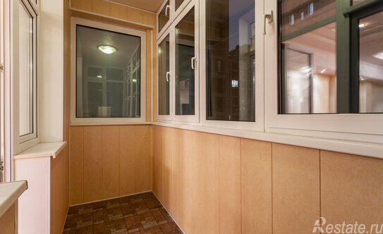 Продажа 4-комн квартиры на вторичном рынке Казарменный пер,  д. 3,  к. 6