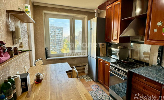 Продажа 2-комн квартиры на вторичном рынке Космонавтов ул,  д. 8 к2