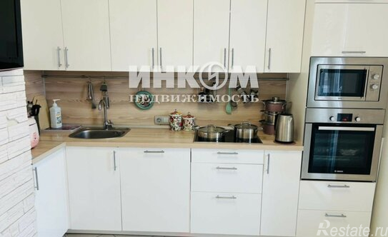 Продажа 4-комн квартиры на вторичном рынке улица Вилиса Лациса,  д. 42