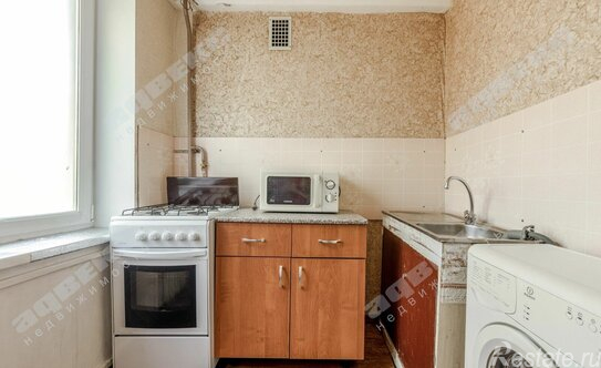 Продажа 2-комн квартиры на вторичном рынке Витебский пр-кт,  д. 21 к1