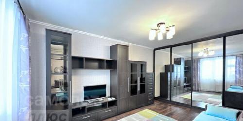 2-комн квартира ул Нарвская,  д. 1А,  к. 3