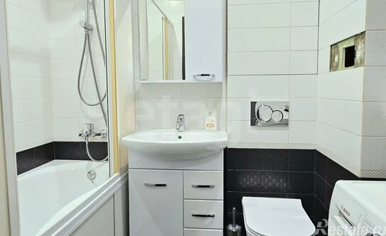 Продажа 1-комн квартиры на вторичном рынке Маршала Блюхера пр-кт,  д. 11 к1