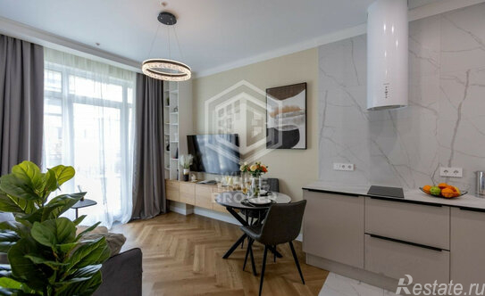 Продажа 2-комн квартиры на вторичном рынке улица Академика Королёва,  д. 13