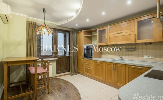 Продажа 4-комн квартиры на вторичном рынке Старопетровский проезд,  д. 12 к1