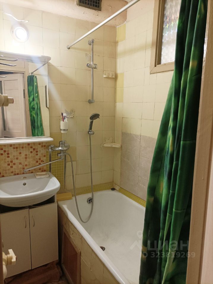 Аренда 2-комн квартиры на вторичном рынке Железнодорожный мкр, Балашиха, улица 60 лет Октября, 3