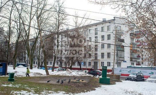 Продажа 1-комн квартиры на вторичном рынке Кавказский б-р,  д. 27