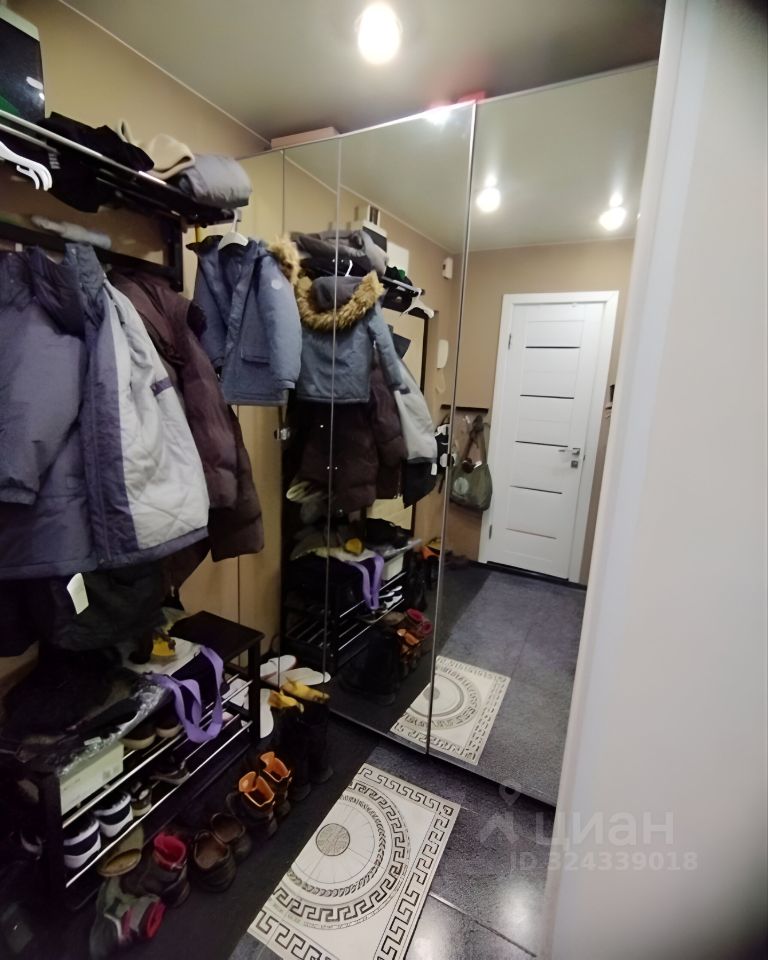 Продажа 1-комн квартиры на вторичном рынке улица Малышева,  д. 22