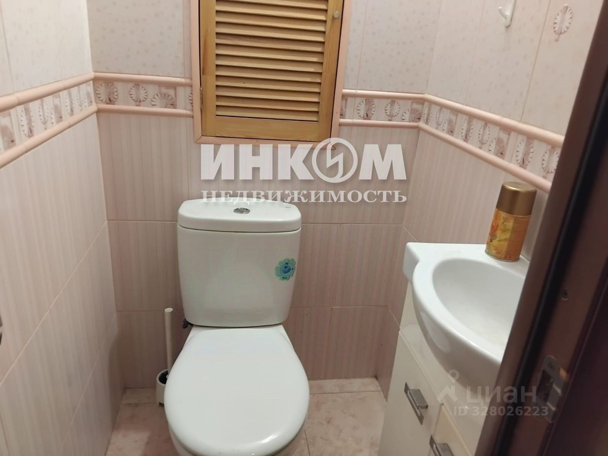 Продажа 1-комн квартиры на вторичном рынке Туристская улица, 33