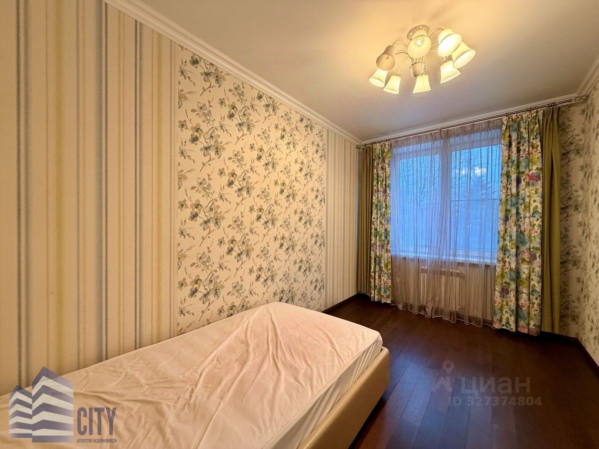 Продажа 3-комн квартиры на вторичном рынке Реутов, улица Победы, 15к1