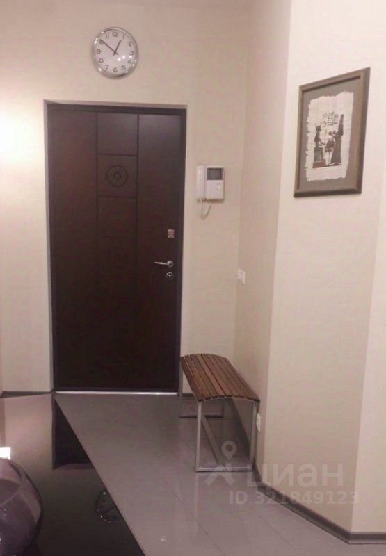 Продажа 4-комн квартиры на вторичном рынке улица Каховка, 37к1