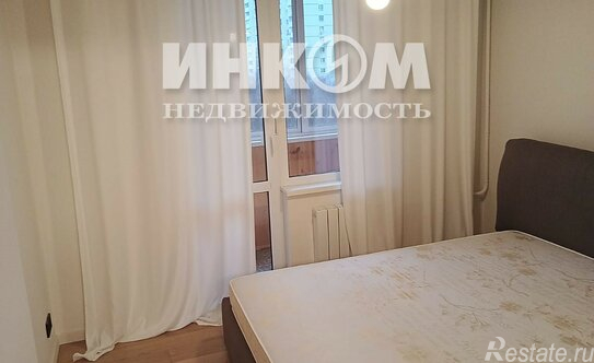 Аренда 3-комн квартиры на вторичном рынке ул Матвеевская,  д. 10,  к. 4