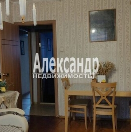 Продажа 4-комн квартиры на вторичном рынке ул Псковская,  д. 30-32
