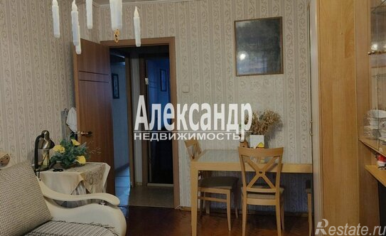 Продажа 4-комн квартиры на вторичном рынке ул Псковская,  д. 30-32