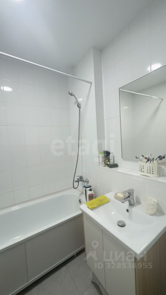 Продажа 1-комн квартиры на вторичном рынке д. Коробово, улица Взлетная, 5