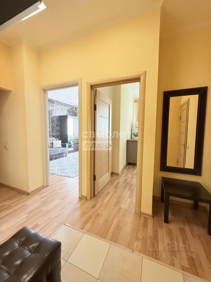 Продажа 1-комн квартиры на вторичном рынке Юровская улица, 95К2