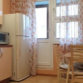 Продажа 2-комн квартиры на вторичном рынке Новобутовская улица