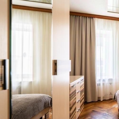 2-комн квартира площадь Островского, 5