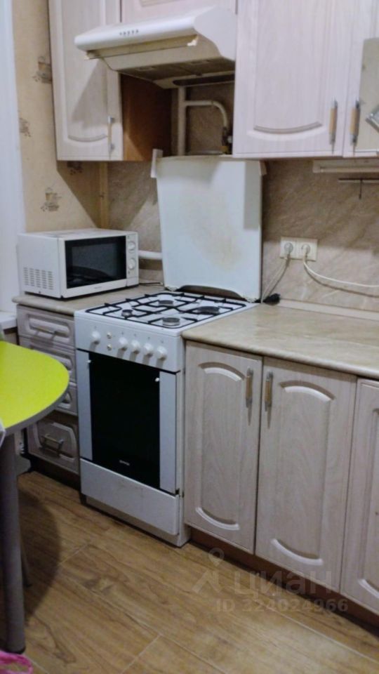 Продажа 3-комн квартиры на вторичном рынке Братская улица, 15К1