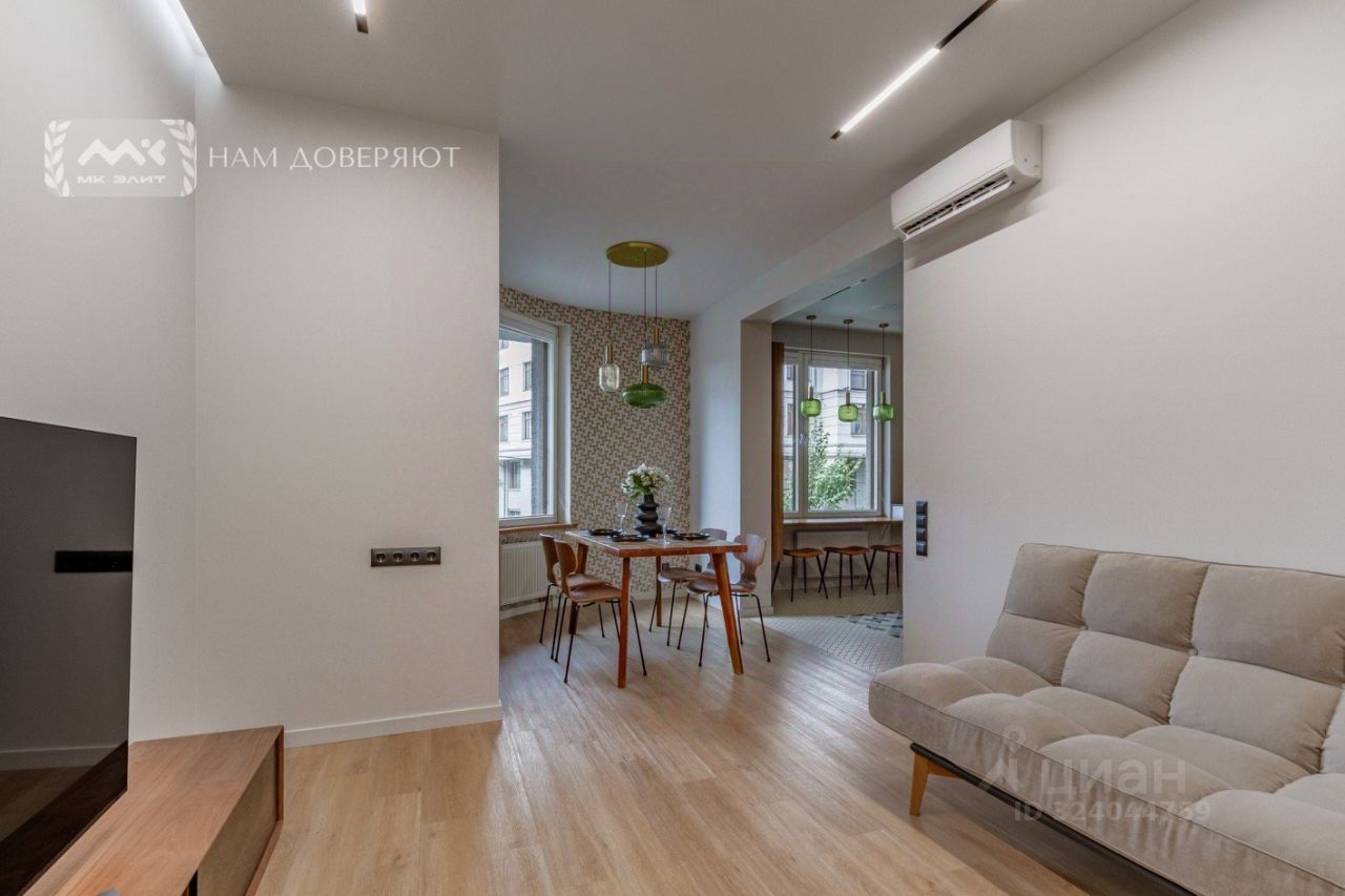 Продажа 3-комн квартиры на вторичном рынке Корпусная улица, 3