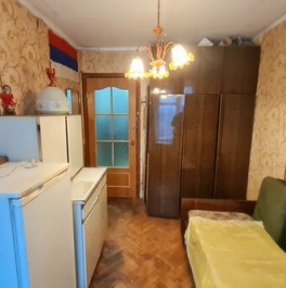 Продажа 2-комн квартиры на вторичном рынке Первомайская улица