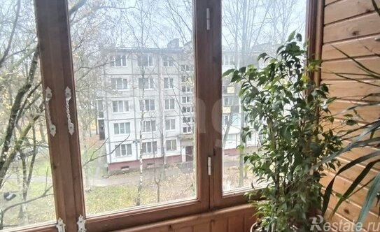 Продажа 1-комн квартиры на вторичном рынке Космонавтов пр-кт,  д. 52 к4