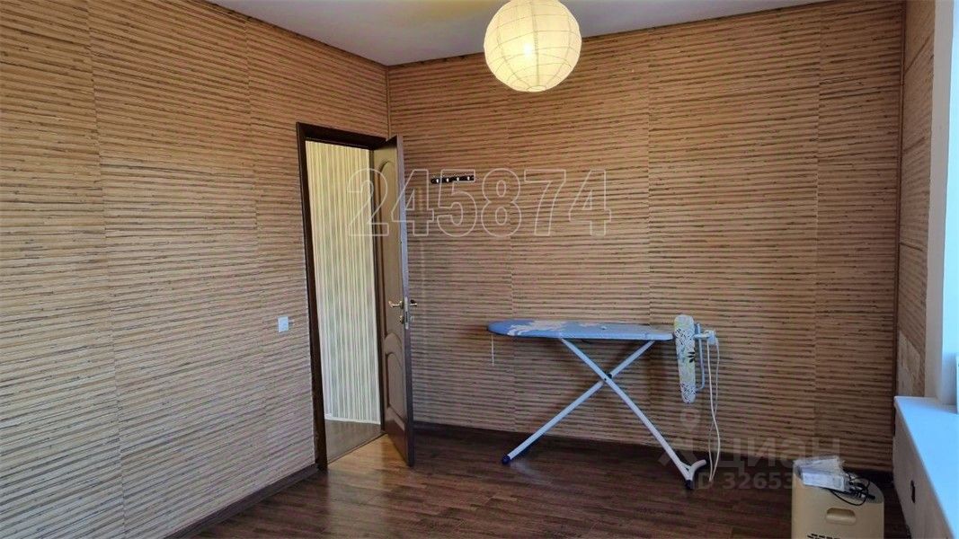 Аренда 3-комн квартиры на вторичном рынке Лесной Городок пгт, улица Грибовская, 6